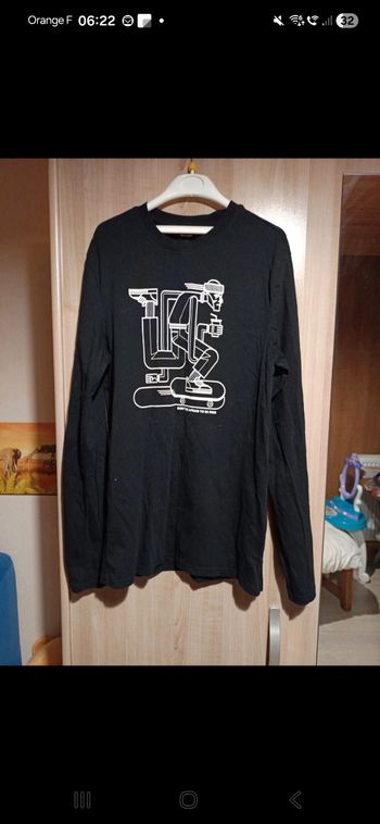 Tee-shirts 14 ans ou XS