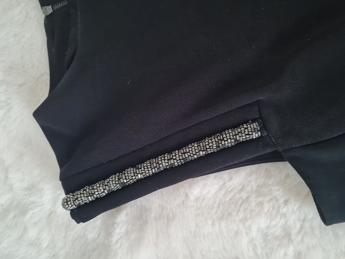 Haut Mango Noir avec détails perles - photo numéro 2