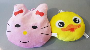 lot de 2 petits coussins hello ketty