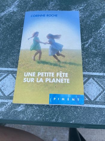 Une petite fête sur la planète – Corinne Roche – Collection Piment
