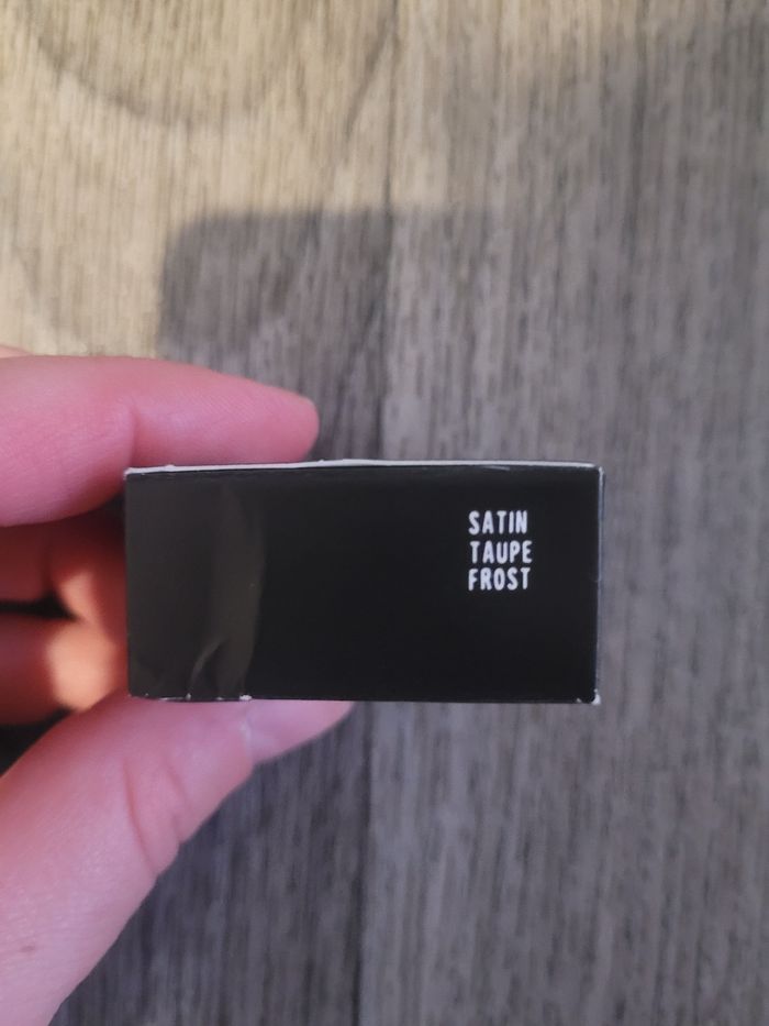 Fard à paupiéres tiente taupe MAC💕 - photo numéro 3