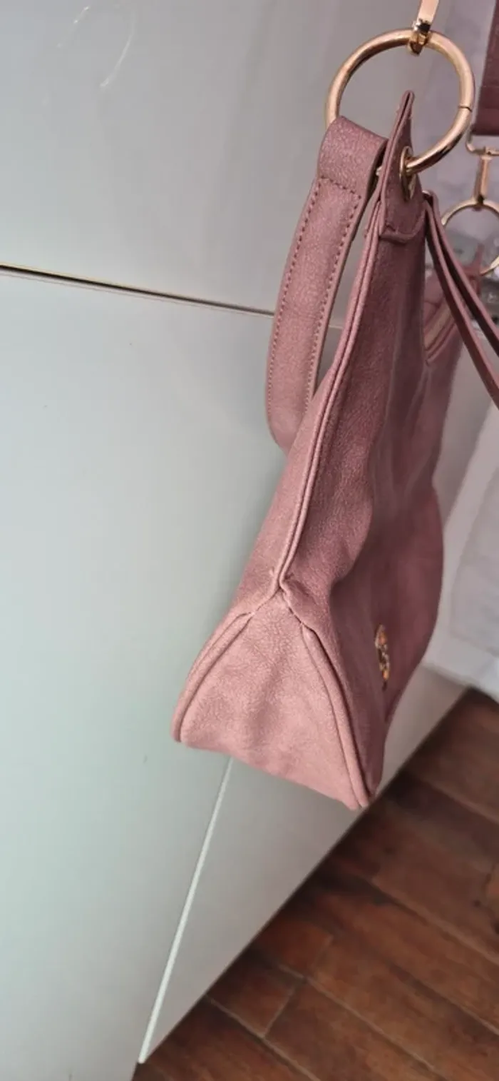 Sac LPB parfait état - photo numéro 4