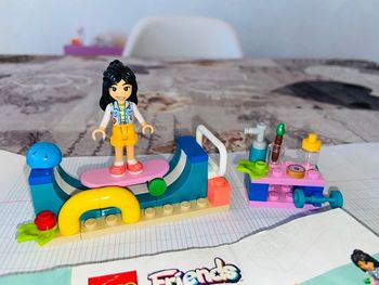Lego my friends skateboard skatepark