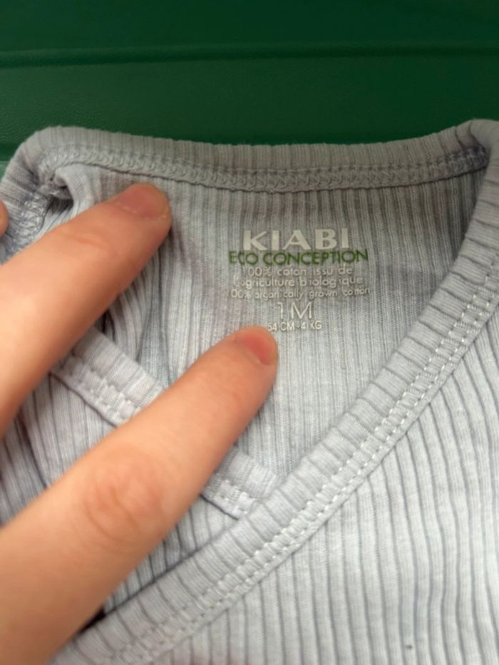 Lot de 5 bodys manches longues kiabi , 1 mois - photo numéro 10
