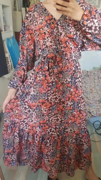 Robe fleurie rouge H&M taille s neuve