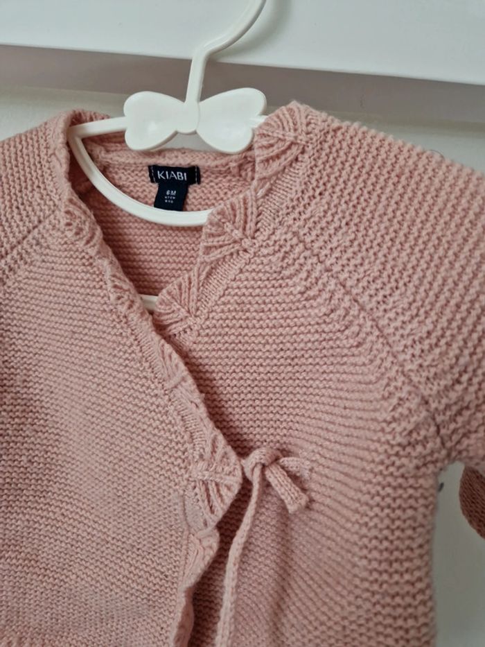 Gilet Pull maille croisé rose 6mois très bon état Kiabi - photo numéro 3
