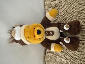 Peluche Winnie l'ourson DISNEYLAND PARIS déguisé en ours marron Disney