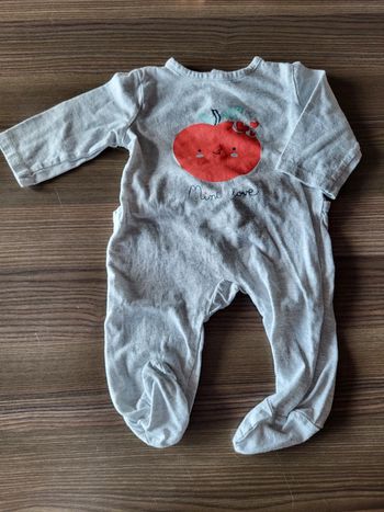 Pyjama taille 3 mois (62 cm)