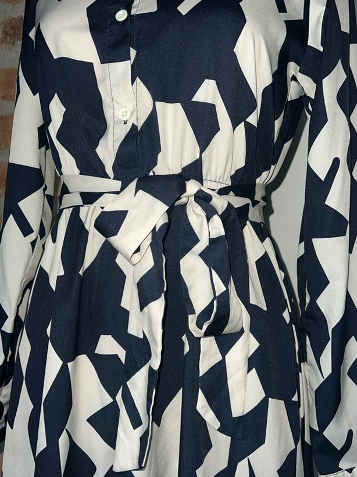Superbe robe fluide légère - photo numéro 3