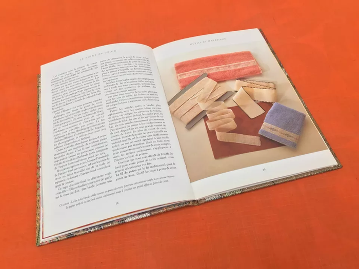 Kate Tully Le point de croix Série artisanat rural Editions de l' Olympe ( - photo numéro 3