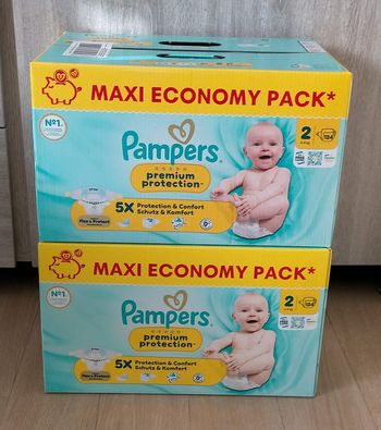 Lot couches Pampers premium taille 2