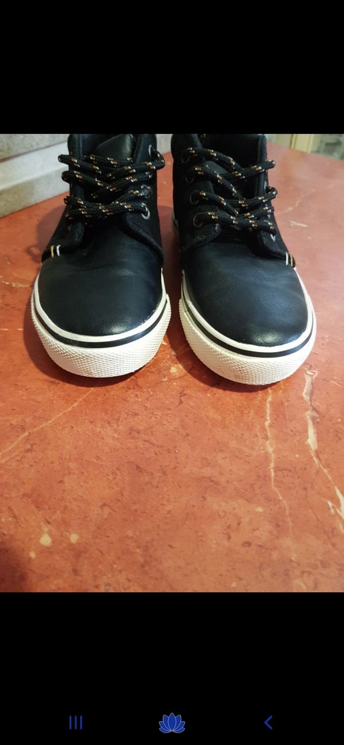 Chaussures garçon taille 28 - photo numéro 4
