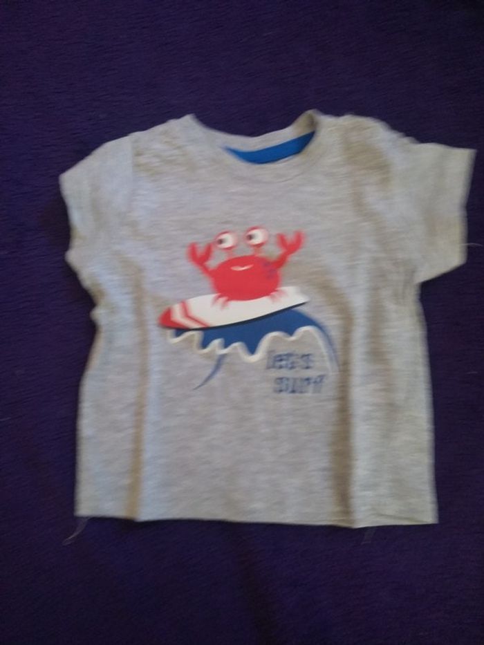 Tee shirt taille 6 mois