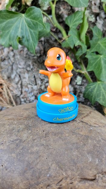 Super figurine Pokemon Nintendo Tampon Salameche