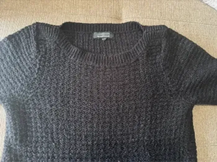 Pull maille noire liseré doré S - photo numéro 4