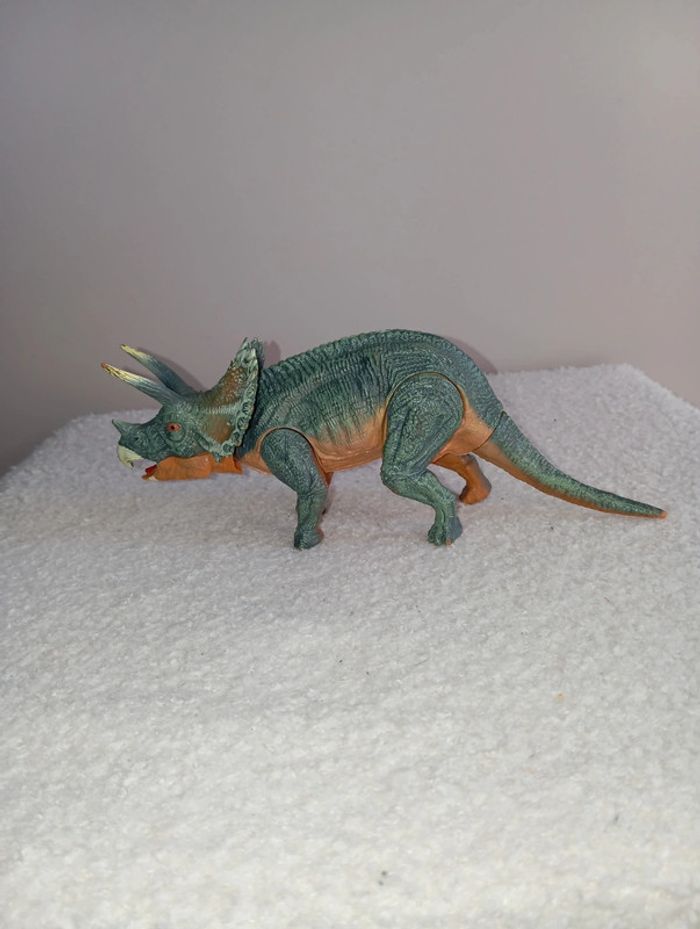 Dinosaure - photo numéro 2