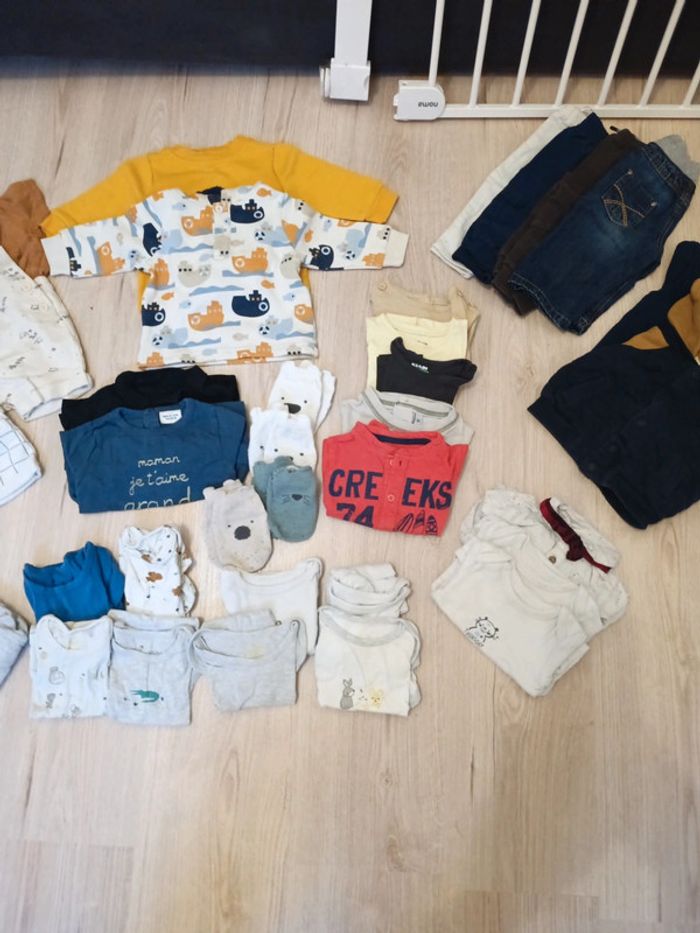Lot vêtements 6 mois bébé garçon - photo numéro 2