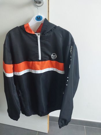 Pull à capuche Sergio tacchini 14 ans