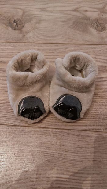 Chaussons dark vador bébé