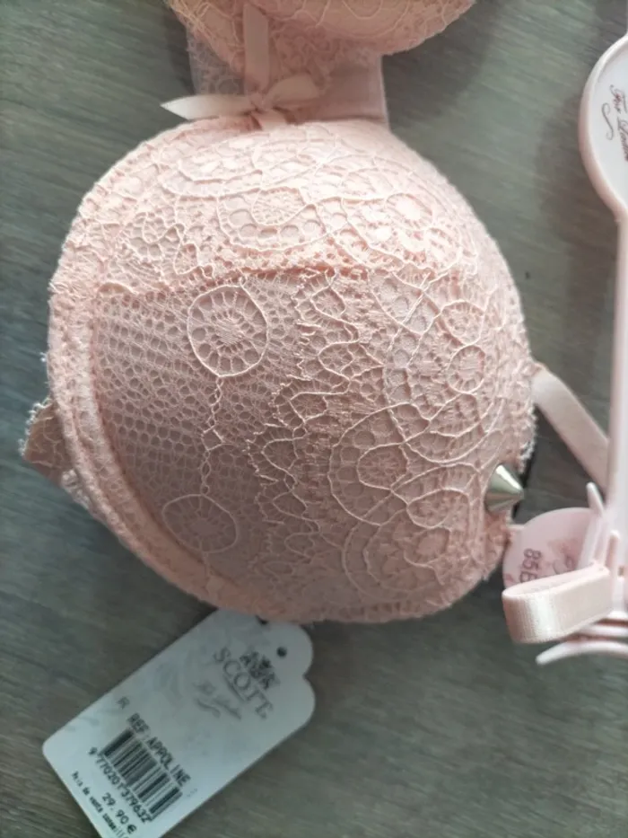 Soutien gorge neuf. - photo numéro 2