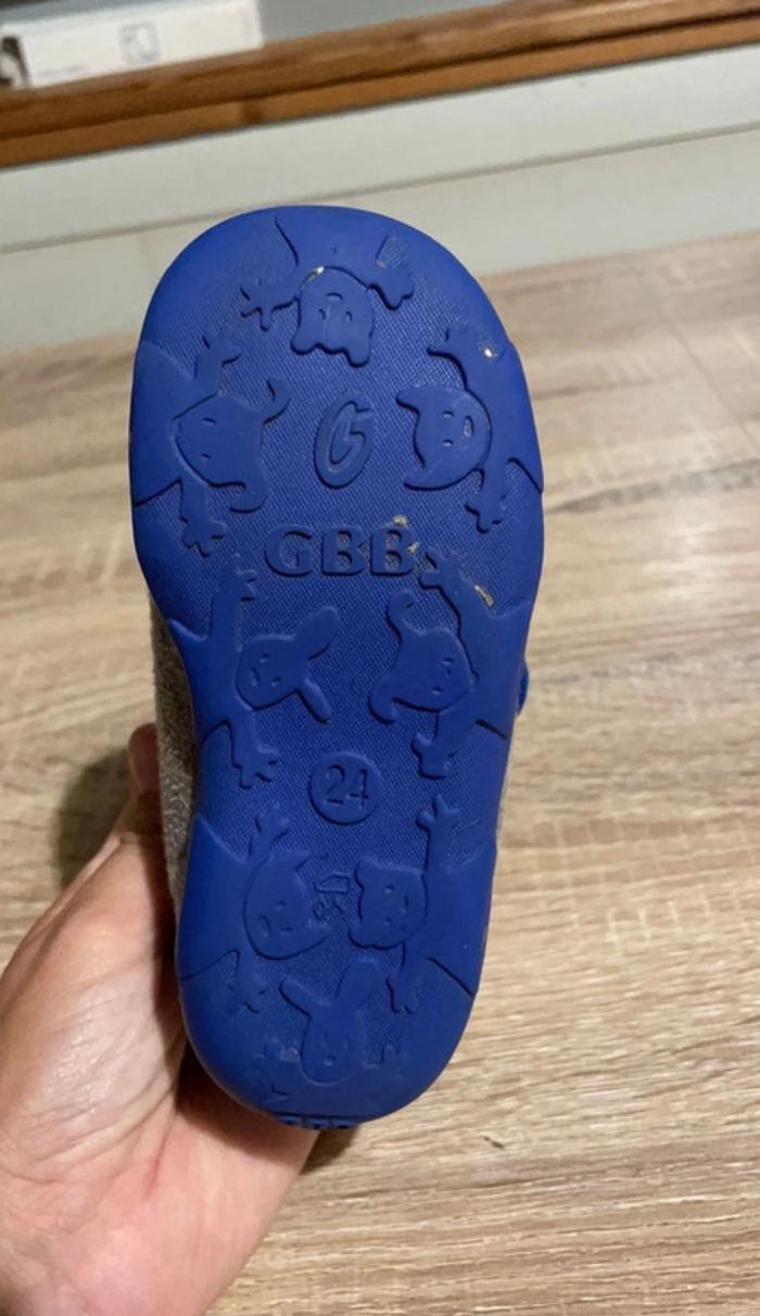 Chaussons GBB T.24 - photo numéro 4