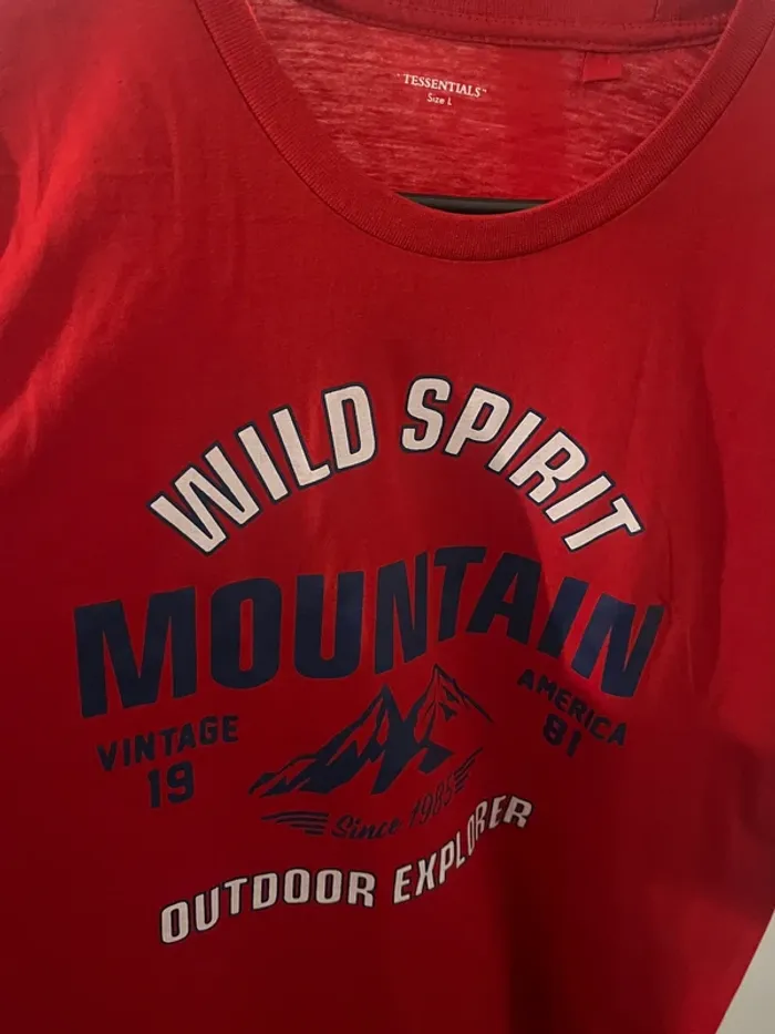 Tee shirt rouge Mountain Taille L - photo numéro 2
