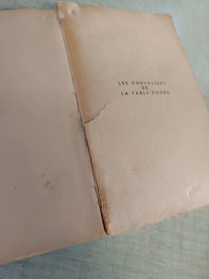 Livre les chevaliers de la table ronde - photo numéro 3