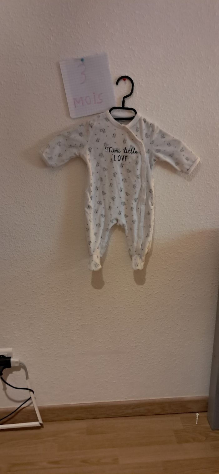 Pyjama 3mois - photo numéro 3