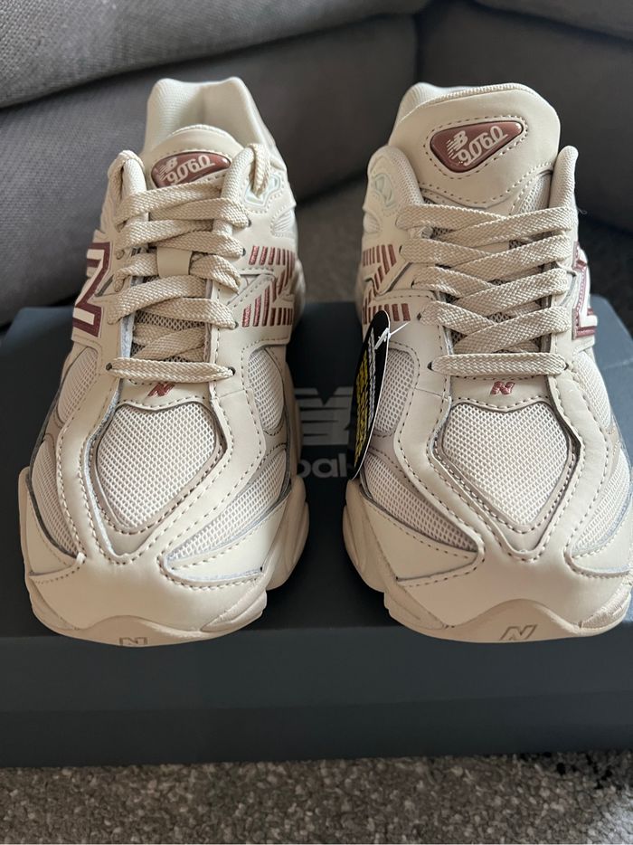 New Balance 9060 bonne beige wine - photo numéro 3