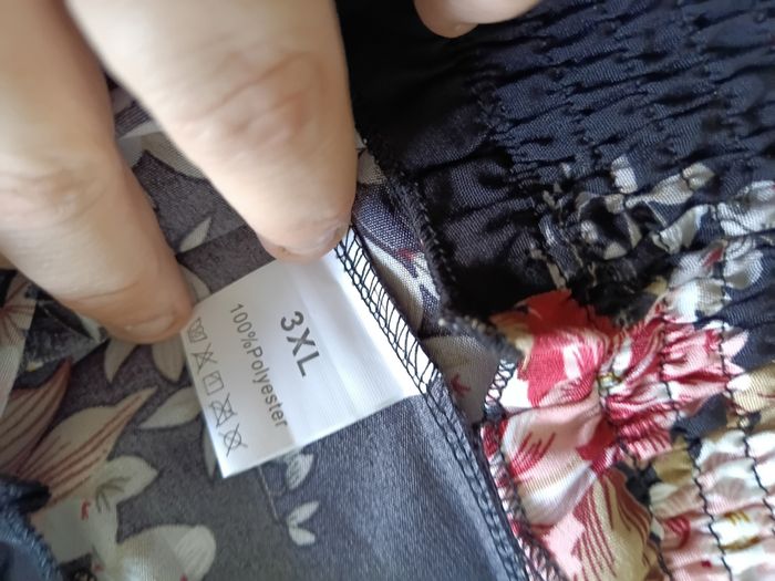 Pantalon boule a fleurs 3 XL - photo numéro 3