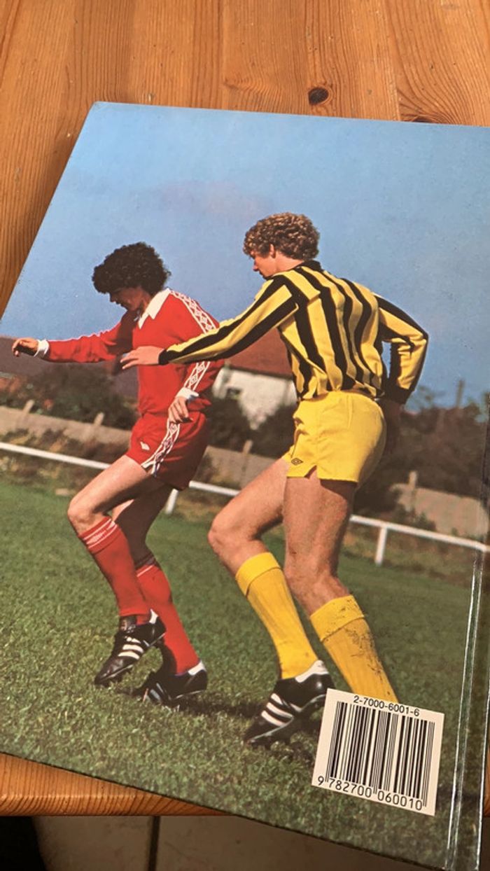Bien jouer au Football - préface de Pelé - Livre foot apprendre - photo numéro 2