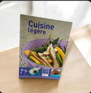 Livre de cuisine légère : la popote des potes. Livre en très bon état.