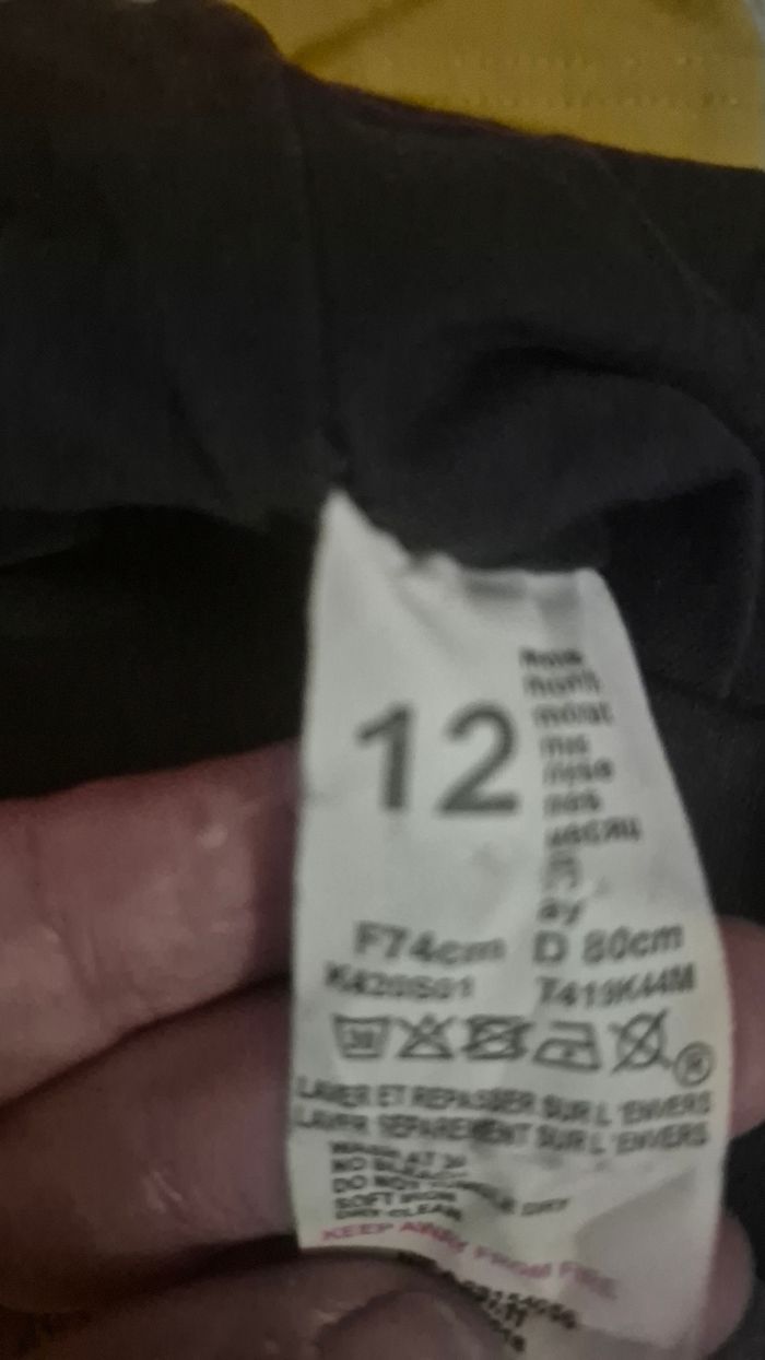 Vend le.lots de haut garçon 12 mois - photo numéro 4