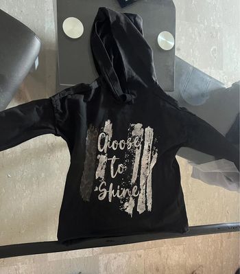 Tee shirt manches longues capuche