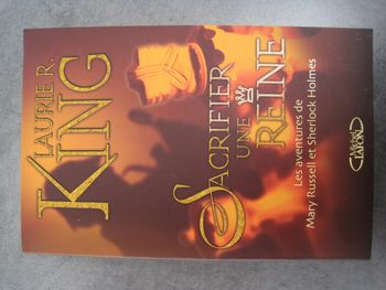 Livre "Sacrifier une reine" Laurie R. King