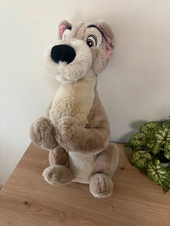 Grande peluche chien clochard la belle et le clochard  40 cm