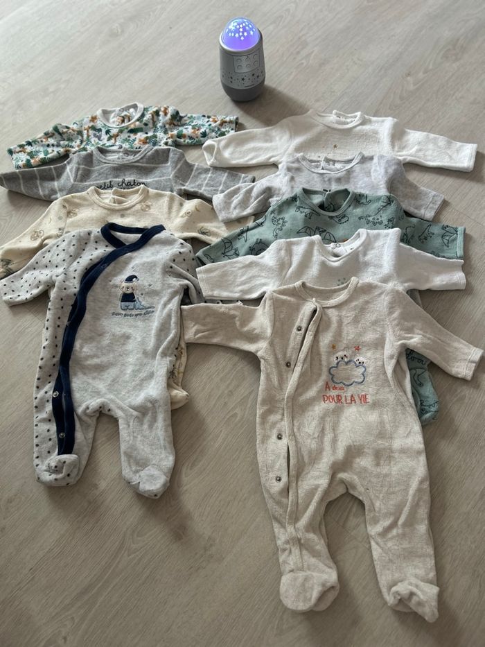 Lot pyjama 1 mois - photo numéro 9