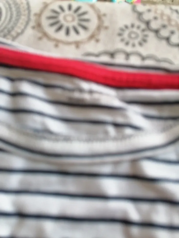 T-shirt Vertbaudet 10 ans - photo numéro 4