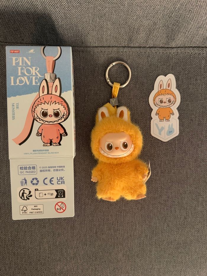 Labubu neuf d’origine