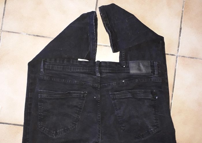 Jean femme T 46 - photo numéro 3