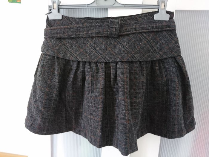 Très belle jupe - photo numéro 2