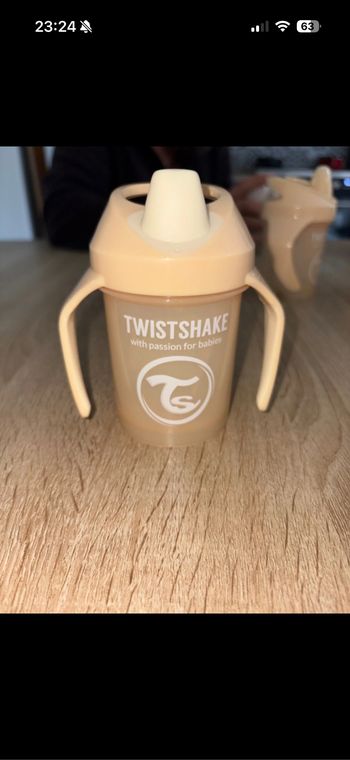 Gobelet bébé twistshake