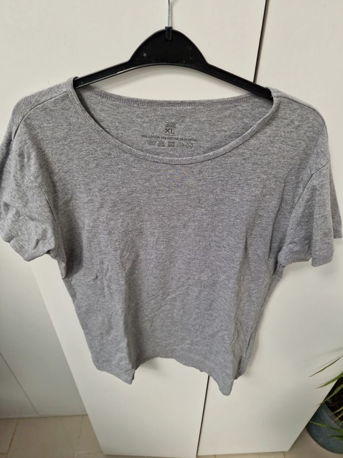 T-Shirt Gris - photo numéro 2