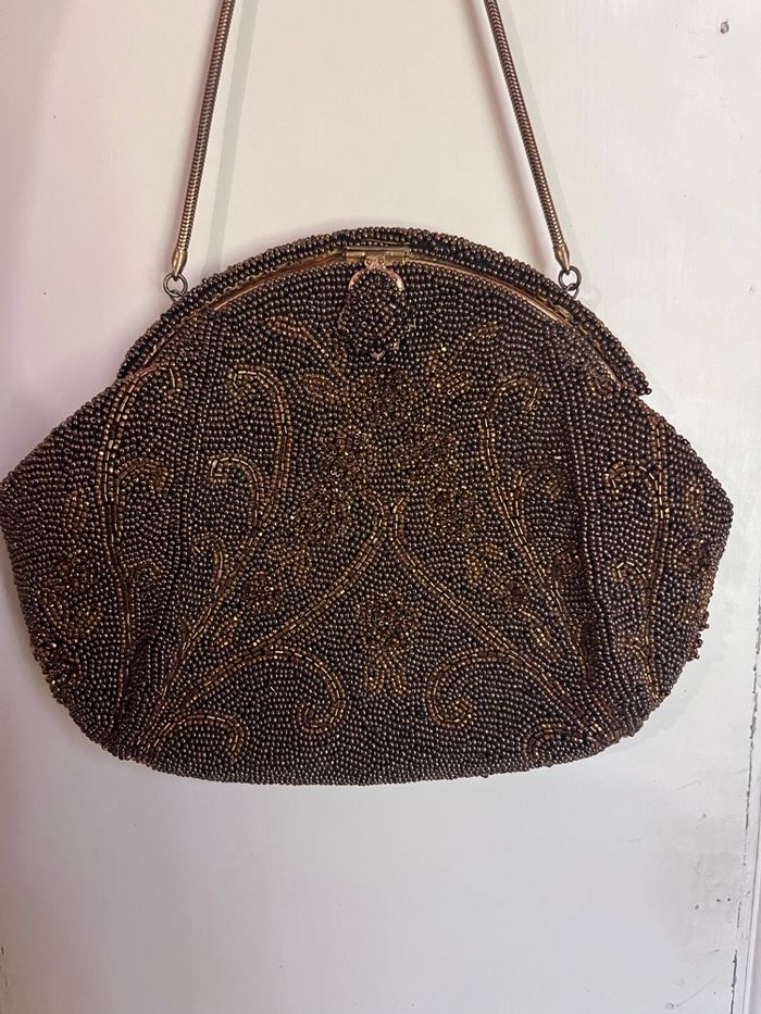 Petit sac  bronzé / marron en perles De Beynal années 1960/1970 - photo numéro 2
