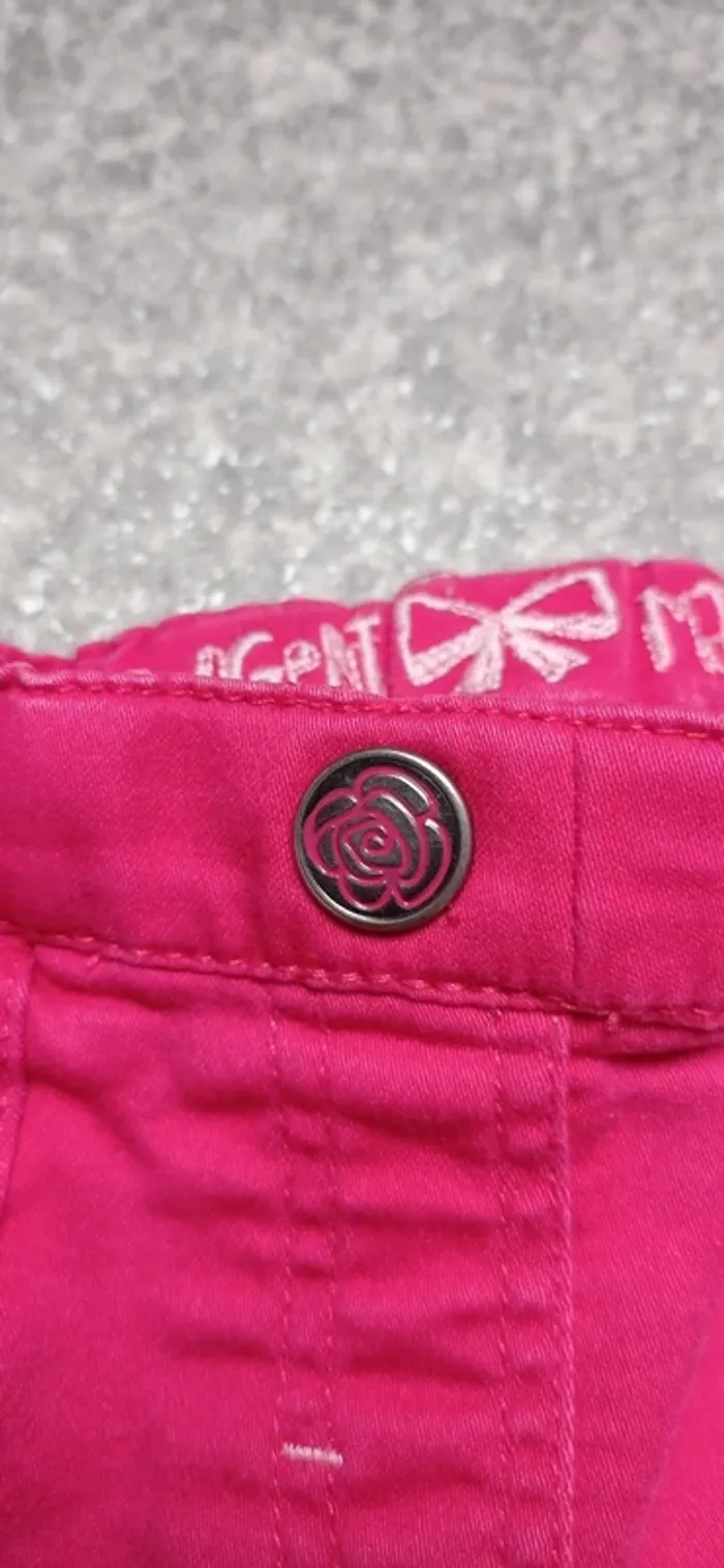 Pantacourt Sergent Major
Taille 4 ans 
Très bon état - photo numéro 6