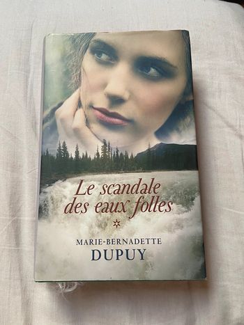 Livre le scandale des eaux folles