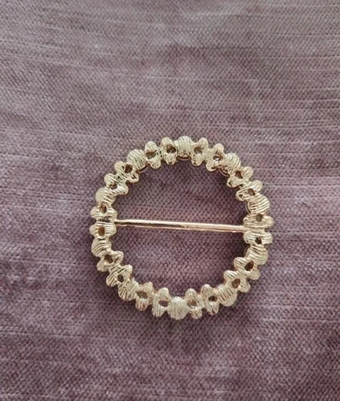 Broche dorée Strass - photo numéro 2