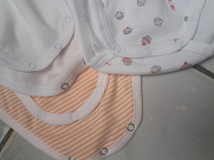 Lot de 3 bodys Chicco, t. 3 ans - photo numéro 6