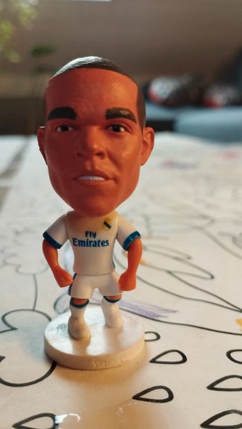 Petite figurine football neuve Pepe Real Madrid