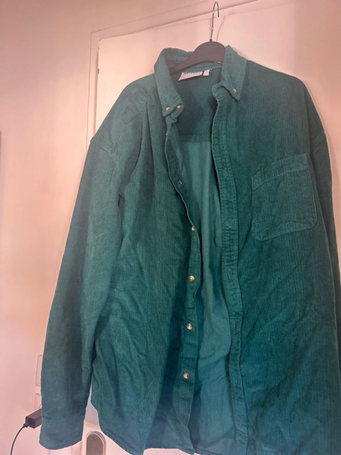 Sur chemise velour vert - photo numéro 2